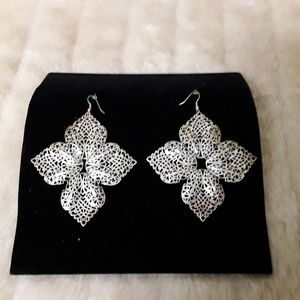 0 Jewelry - Silvertone Filigree Flower Pierced Dangle Earrings 0 Jewelry - Silvertone Filigree Flower Pierced Dangle Earrings